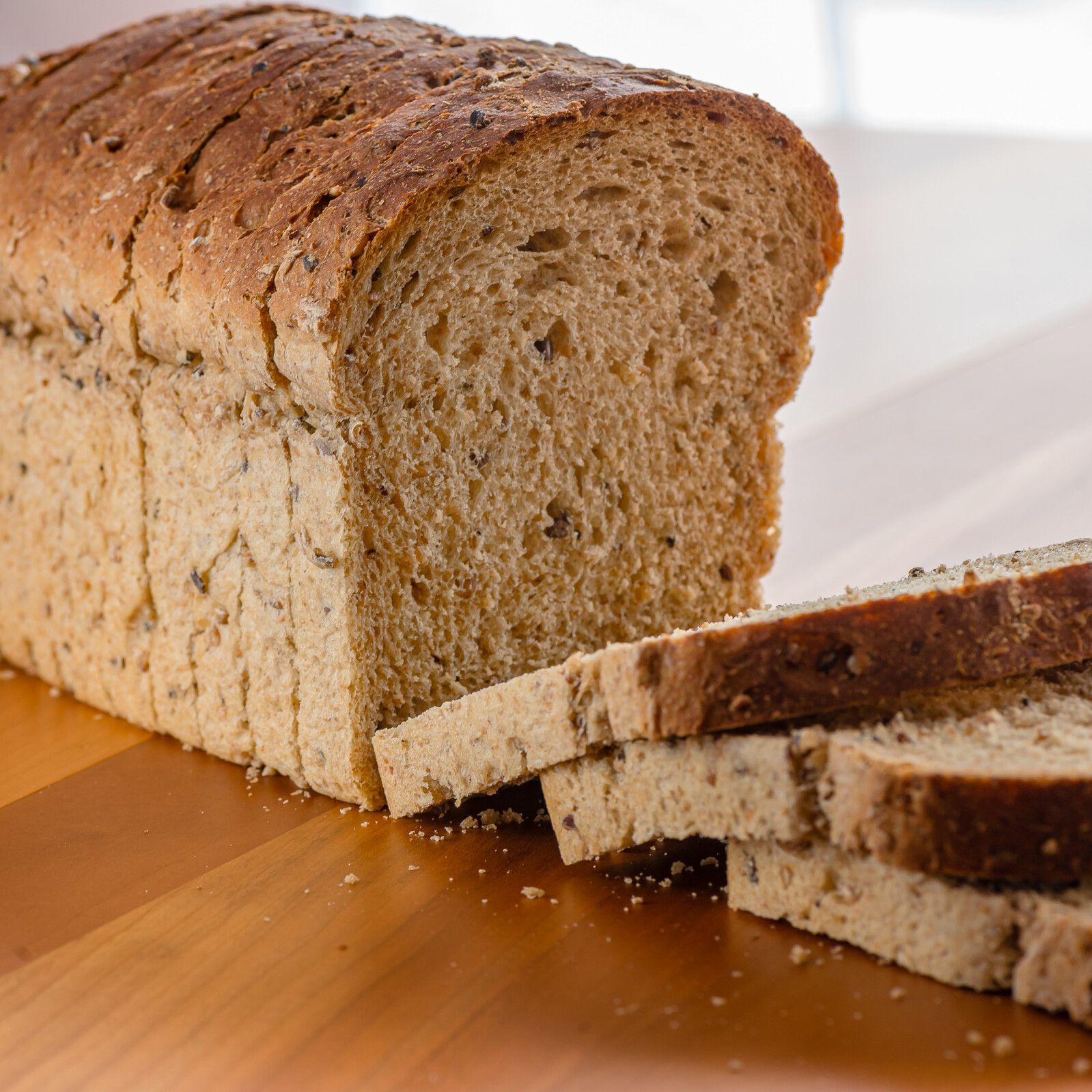 sliced multigrain bread